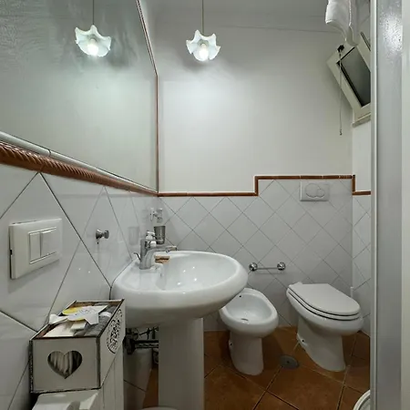 In - Jolie Parioli R0ma Apartment *